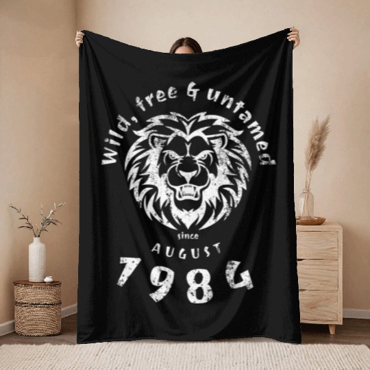 40th birthday Wild, free & untamed since 08/1984 Throw Blankets