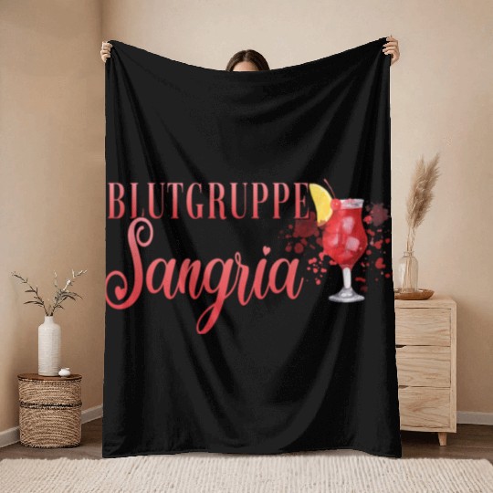Cocktail Bartender Blutgruppe Sangria Throw Blankets