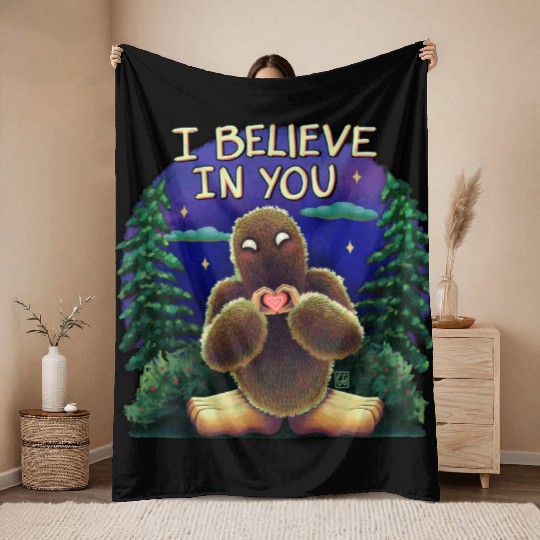 Bigfoot cryptid believe in you Throw Blankets