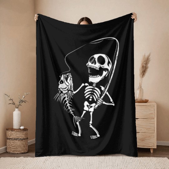 Funny fishing skull Throw Blankets