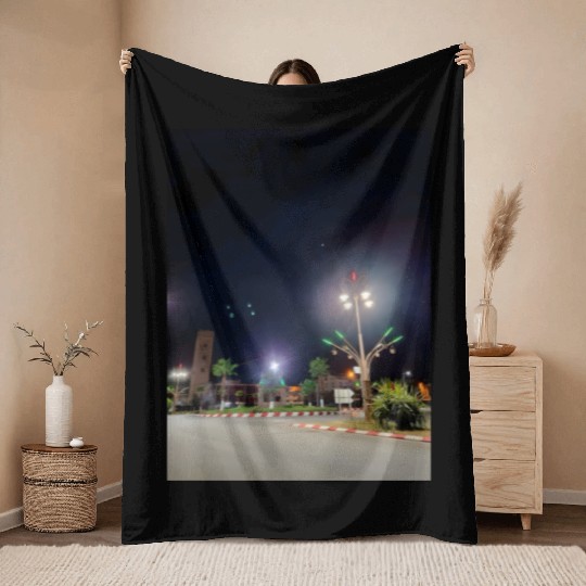 small town beauty Throw Blankets