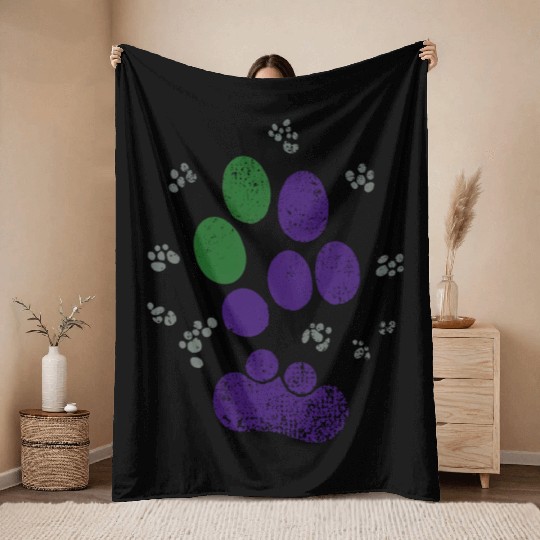 AroAce Cat Paw Prints Throw Blankets