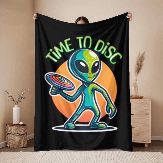 Alien Disc Golf | Retro Extraterrestrial Throw Blankets