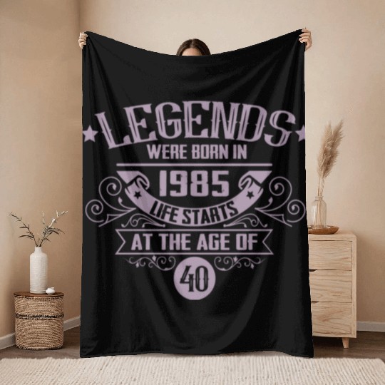 Legends born in 1985 vintage 40th birthday Throw Blankets