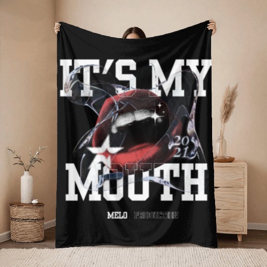 MELO COMPANY Throw Blankets