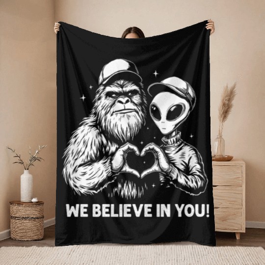 Alien Bigfoot Heart Hands Cryptid Funny Throw Blankets