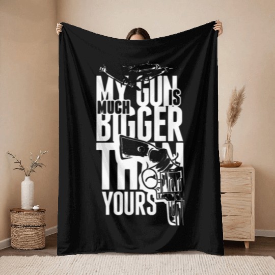 MY GUN Be For the Youth of the Street Throw Blankets