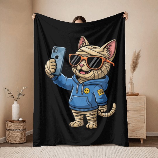 Cool Cartoon Cat Mummy Taking a Selfie Throw Blankets
