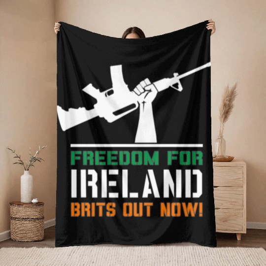 Freedom for Ireland! Throw Blankets