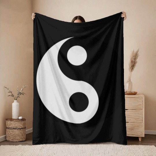 jing jang (Ying Yang) Throw Blankets