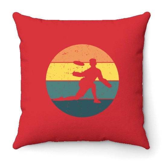 Vintage retro Ultimate Frisbee Game Disc Sports Throw Pillows