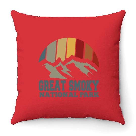 great smoky mountain national park Throw Pillows