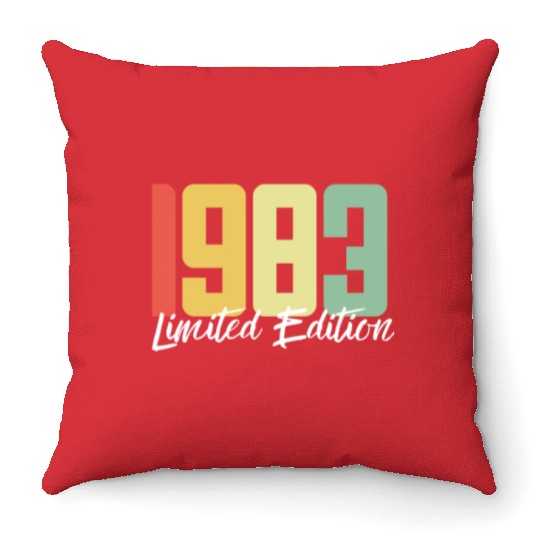 40 Years Vintage 1983 Retro 40th Birthday Throw Pillows