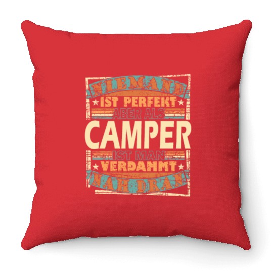 Camping Held Camper Zelten Grillen Natur Throw Pillows