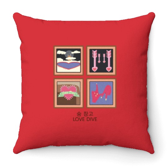Narcissistic My God I Love It Throw Pillows