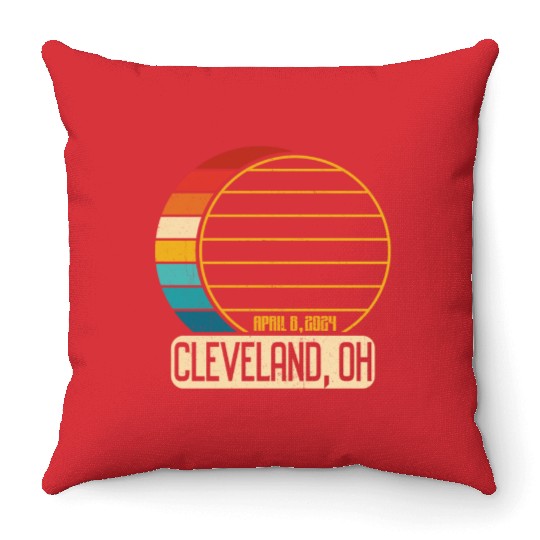 Total Solar Eclipse Ohio Cleveland April 28 2024Cl Throw Pillows