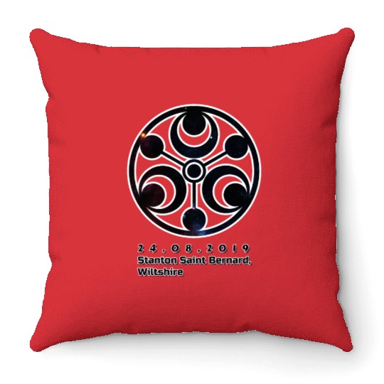 Station Saints Bernard Crop Circle, Wiltshire 24-0 Throw Pillows
