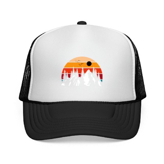 "Mountain Sunset: Embrace the Beauty of Nature" Trucker Caps