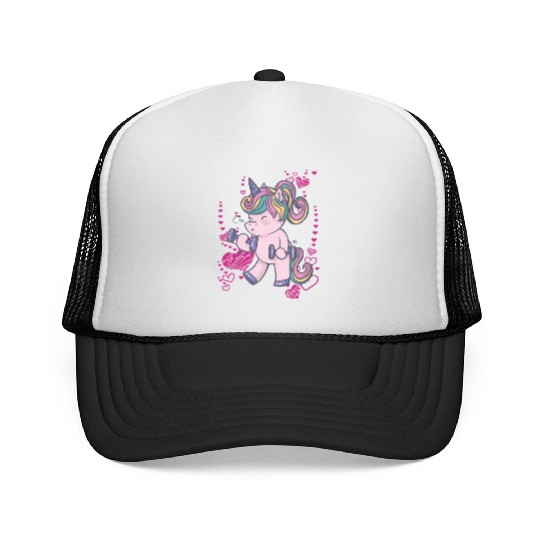 Unicorn trains in the gym and loves bodybuilding Trucker Caps