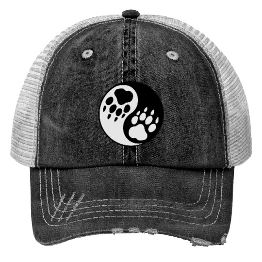 wolf paw ying yang Trucker Hats