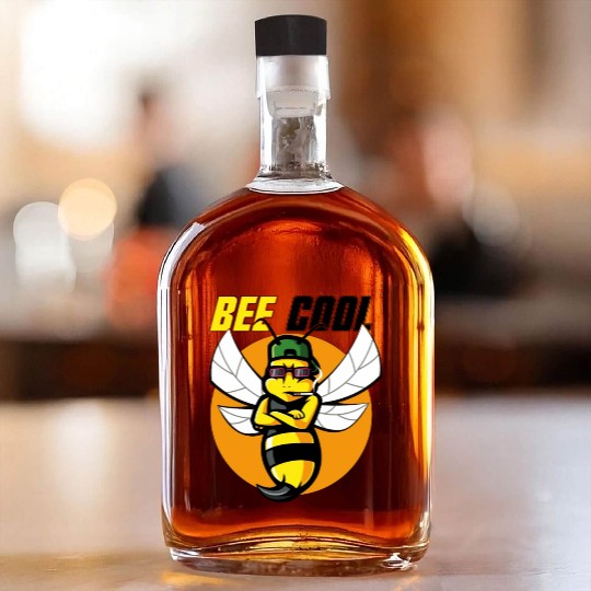 Bee "be cool" Bee Outfit Bee Men's Women Children Whiskey Bottles