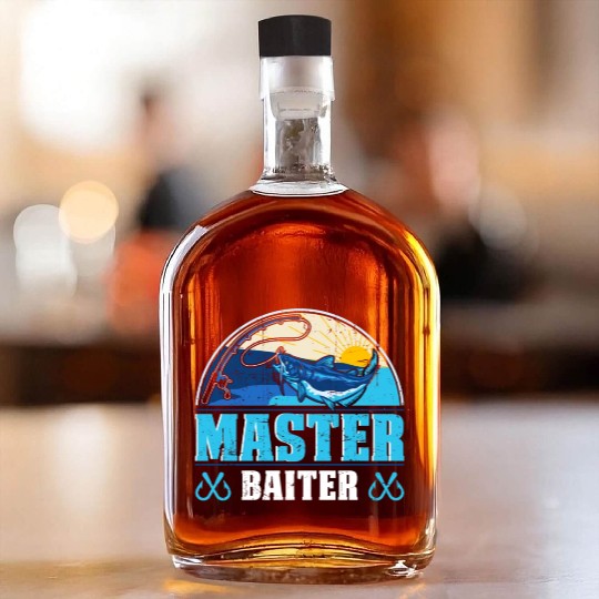 Master Baiter - Wels Catfish Hunter Whiskey Bottles