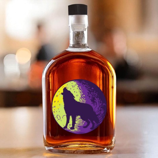 Howling wolf in the moon cool Whiskey Bottles
