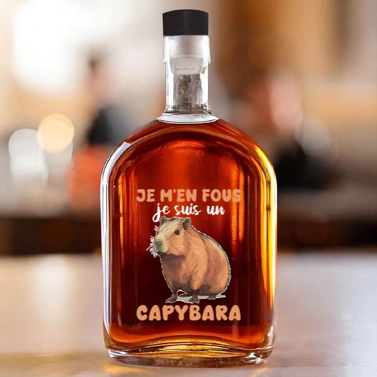 Je M'en Fous Je Suis Un Capybara - Sweet Capybara Whiskey Bottles