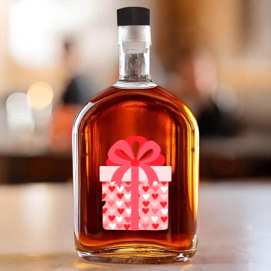 Hearts Gift Box Pattern Design Whiskey Bottles