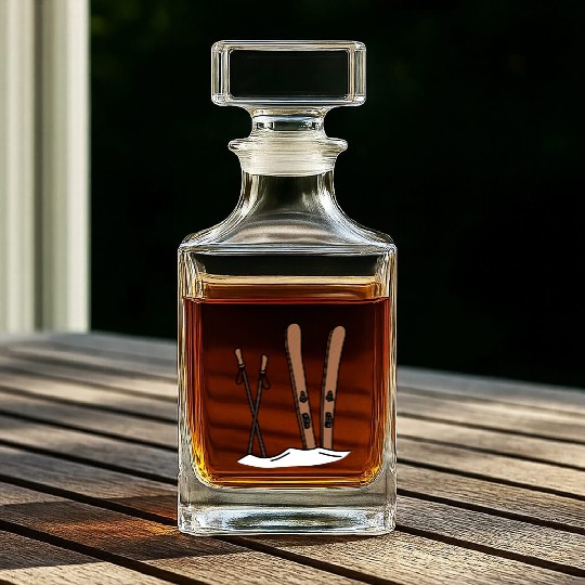 SKIING | Snow Ski Skier Skilife | Winter Mountain Whiskey Decanters