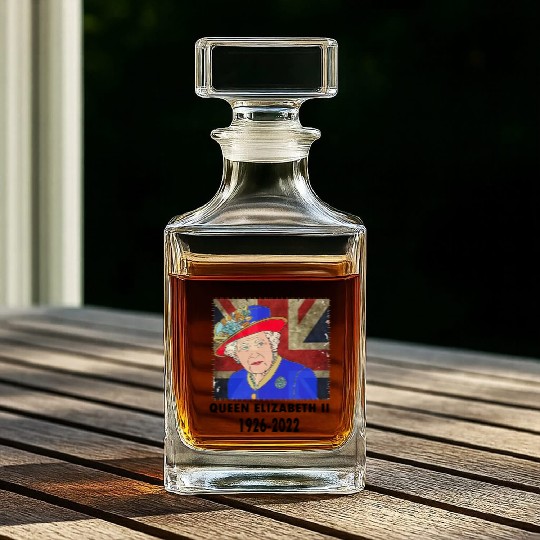 Queen Elizabeth II - rip Queen Elizabeth II - rest Whiskey Decanters