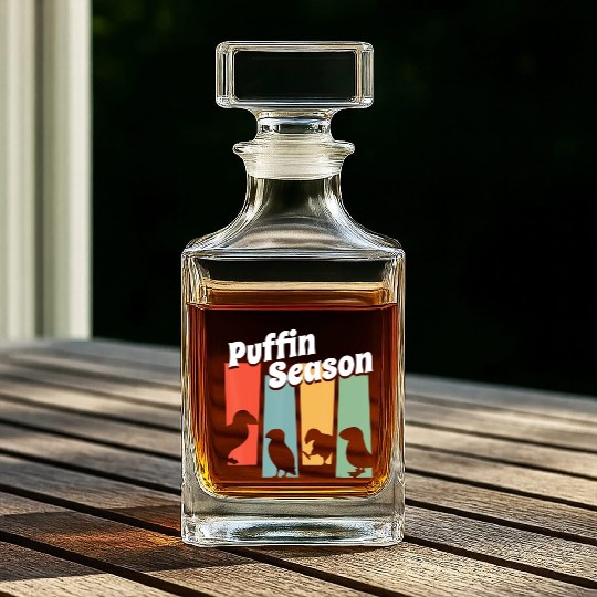 Funny Puffin Season Retro Vintage Puffin Lover Whiskey Decanters