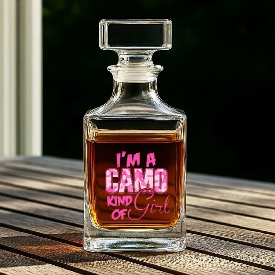 Camo - I'm a Camo kind of girl Whiskey Decanters
