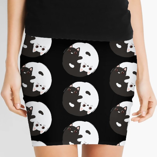 ying yang cat Women's Mini Skirts
