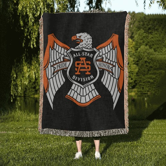hawk crest mma Woven Blankets