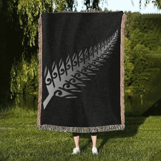 Silver Fern New Zealand Maori Style - Gift Idea Woven Blankets