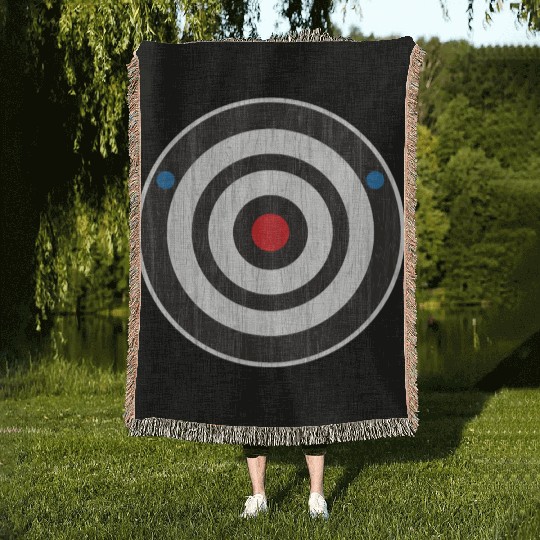 Bullseye Axe Throwing Sport Target - Bull's Eye Ax Woven Blankets