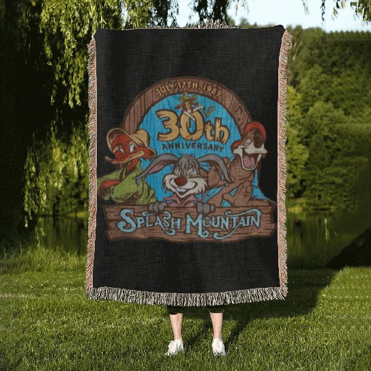 splash mountain Woven Blankets