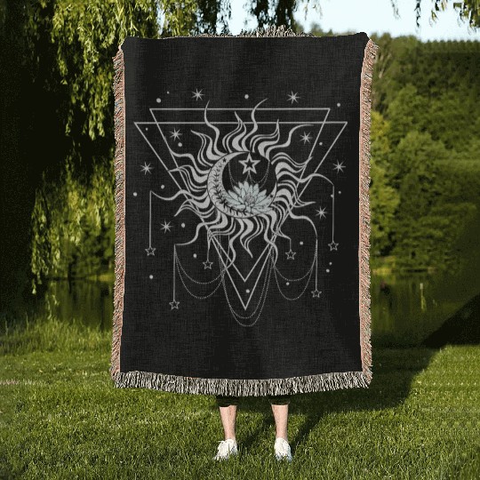 sun moon star Woven Blankets