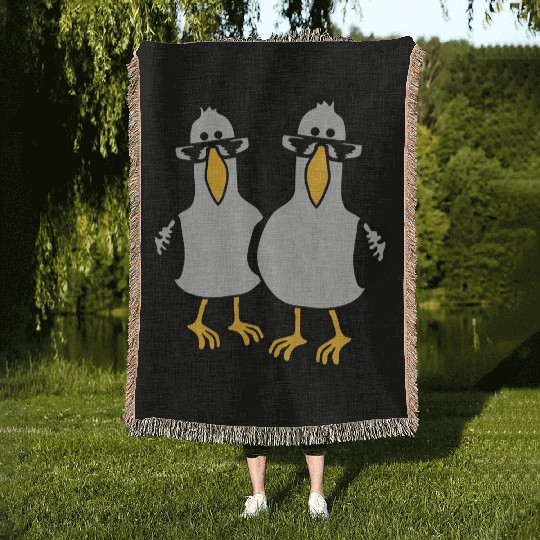 2 seagull friends team Woven Blankets