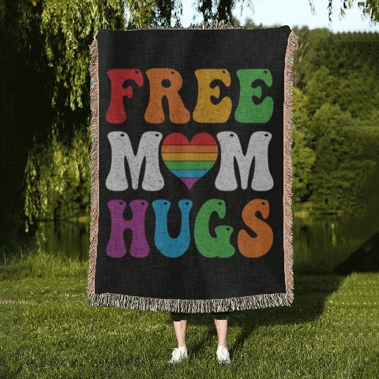 Free Mom Hugs Pride Woven Blankets Rainbow Heart LGBT Pride