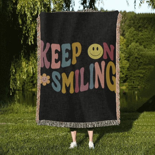 Keep On Smiling Trendy Oversized Vintage Women's Woven Blankets