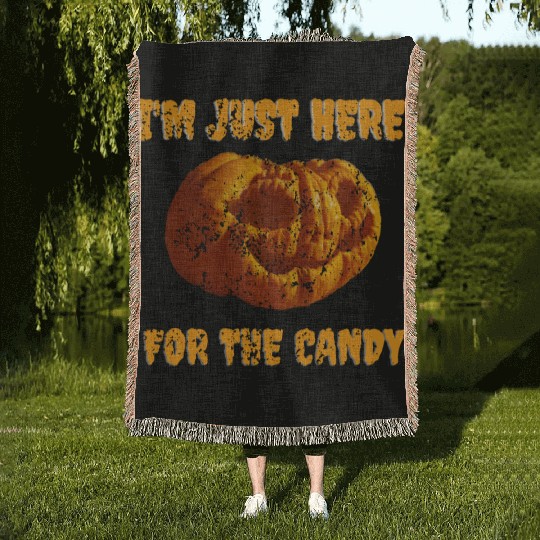 I'M JUST HERE FOR THE CANDY OLD PUMPKIN DRAWING Woven Blankets