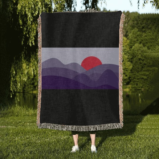 Minimalist Sun Cyber Grape Purple Woven Blankets