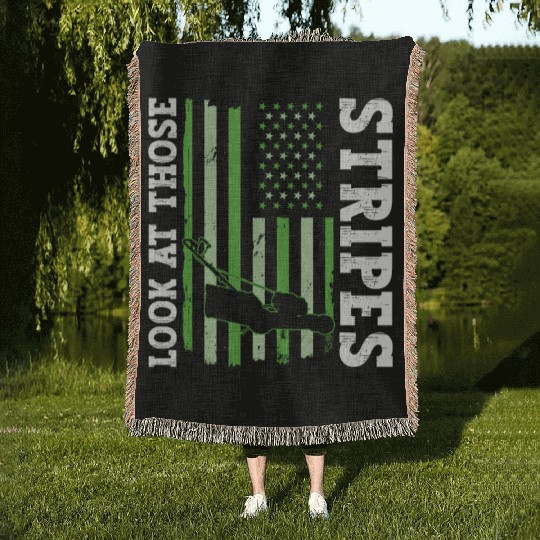 Look At Those Stripes - Lawn Mowing Funny Dad Lawn Woven Blankets