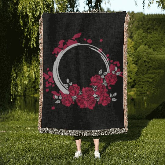 Zen Circle Japanese Roses Flower Bouquet Aesthetic Woven Blankets