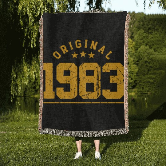 40 Years Vintage 1983 Retro 40th Birthday Woven Blankets