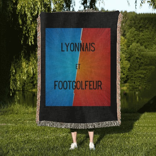 Lyonnais et footgolfeur Woven Blankets