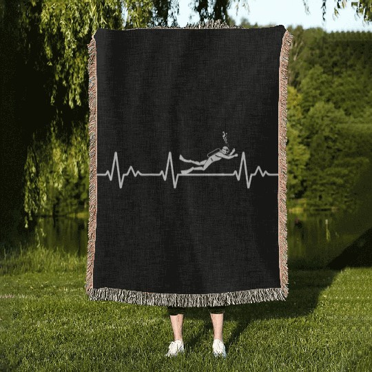 Scuba Diving Heartbeat Woven Blankets