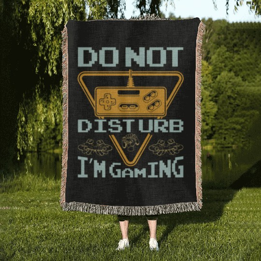 Do not disturb I'm gaming Woven Blankets